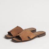 Women's slip-on leather shoes