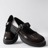 Women's leather shoes
