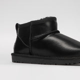 Women's leather boots with insulation