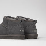 Women's leather boots with insulation